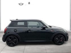 Grün Gebraucht 2024 Mini John Cooper Works Kleinwagen | 35.380 € (Fairer Preis)
