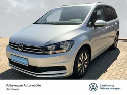 Silber Gebraucht 2024 VW Touran Move Van / Kleinbus | 35.670 € (Fairer Preis)