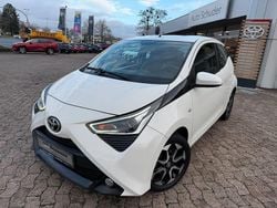 Weiß Gebraucht 2018 Toyota Aygo Connect Style Kleinwagen | 10.990 € (Fairer Preis)