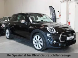 Midnight black Gebraucht 2015 Mini Cooper S Kleinwagen | 17.999 € (Fairer Preis)