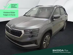 Graphitegrau metallic Gebraucht 2025 Skoda Karoq Tour SUV | 34.849 € (Fairer Preis)