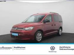 Fortanarot metallic Gebraucht 2023 VW Caddy Life Van / Kleinbus | 28.480 € (Fairer Preis)