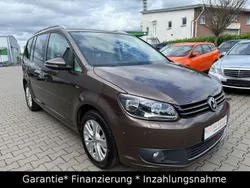Braun Gebraucht 2013 VW Touran Life Van / Kleinbus | 7.490 € (Guter Preis)
