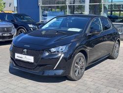 Schwarz Gebraucht 2022 Peugeot e-208 Allure Kleinwagen | 20.990 € (Teuer)