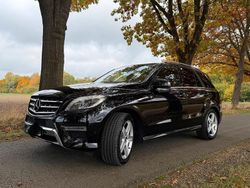 Schwarz Gebraucht 2013 Mercedes ML350 Sport SUV | 16.000 € (Fairer Preis)