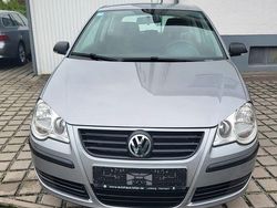 Grau Gebraucht 2007 VW Polo Comfortline Limousine | 2.400 € (Fairer Preis)