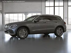 Grau Gebraucht 2021 Mercedes GLC200 AMG SUV | 46.890 € (Fairer Preis)