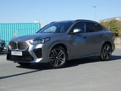 Skyscraper grau metallic Neu 2025 BMW iX2 M Sport SUV | 50.745 € (Superpreis)