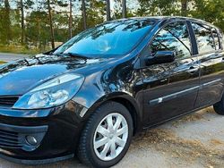 Schwarz Gebraucht 2008 Renault Clio III Dynamique Limousine | 1.650 € (Guter Preis)