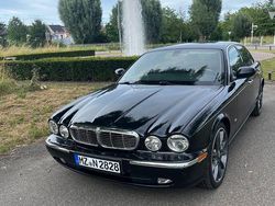 Schwarz Gebraucht 2005 Jaguar XJ Limousine | 13.000 €