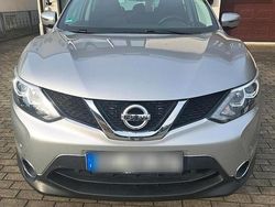 Grau Gebraucht 2017 Nissan Qashqai SUV | 10.500 € (Guter Preis)