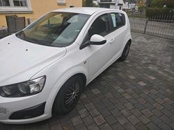 Weiß Gebraucht 2013 Chevrolet Aveo LTZ Kleinwagen | 3.399 € (Fairer Preis)