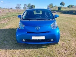 Toyota iQ