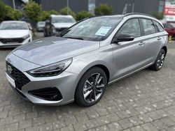 Shimmering silver Neu 2025 Hyundai i30 Advantage Kombi | 28.390 € (Fairer Preis)