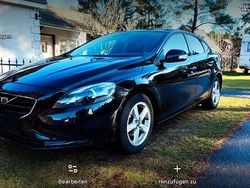 Schwarz Gebraucht 2014 Volvo V40 Kombi | 6.500 € (Superpreis)