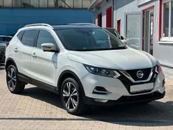 Weiß Gebraucht 2020 Nissan Qashqai SUV | 16.995 € (Fairer Preis)