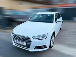 Weiß Gebraucht 2018 Audi A4 Sport Kombi | 26.795 €