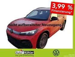 Persimmon red metallic Gebraucht 2024 VW Tiguan R-line SUV | 46.420 € (Superpreis)