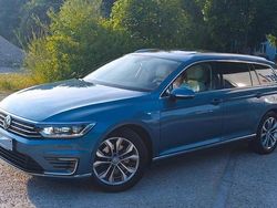 Blau Gebraucht 2016 VW Passat GTE Kombi | 20.900 € (Teuer)