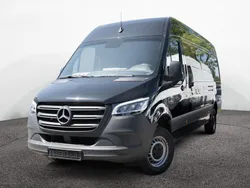 Schwarz Gebraucht 2023 Mercedes Sprinter Van | 39.125 € (Fairer Preis)