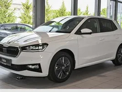 Weiß Neu 2025 Skoda Fabia Selection Limousine | 26.990 € (Teuer)