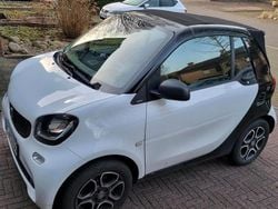 Weiß Gebraucht 2018 Smart ForTwo Cabrio Passion Cabrio | 15.850 € (Etwas zu teuer)