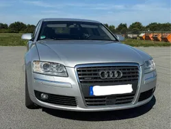 Silber Gebraucht 2005 Audi A8 Limousine | 9.300 € (Fairer Preis)