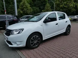 Weiß Gebraucht 2014 Dacia Sandero Kleinwagen | 4.990 € (Fairer Preis)