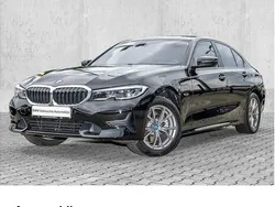 Schwarz Gebraucht 2022 BMW 320e Sport Line Limousine | 25.800 € (Guter Preis)