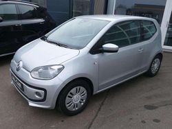 Silber Gebraucht 2012 VW up! Kleinwagen | 5.990 € (Etwas zu teuer)