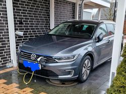 Grau Gebraucht 2016 VW Passat GTE Kombi | 16.490 € (Fairer Preis)