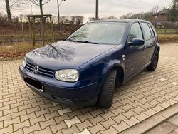 Blau Gebraucht 1999 VW Golf IV Kleinwagen | 450 € (Superpreis)