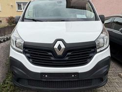 Gletscherweiss Gebraucht 2016 Renault Trafic Komfort Van | 9.150 € (Fairer Preis)