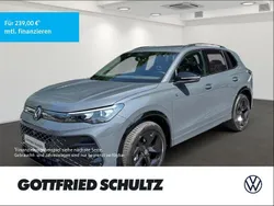 Grau Gebraucht 2024 VW Tiguan Style SUV | 41.590 € (Guter Preis)