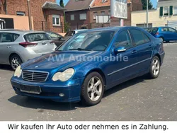 Blau Gebraucht 2002 Mercedes C200 Avantgarde Limousine | 2.500 € (Fairer Preis)