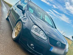 Schwarz Gebraucht 2007 VW Golf V R Limousine | 7.999 €