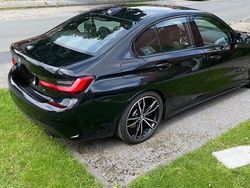 Schwarz Gebraucht 2019 BMW 330 M Sport Limousine | 25.300 € (Fairer Preis)