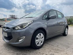 Grau Gebraucht 2012 Hyundai ix20 Van / Kleinbus | 5.399 € (Fairer Preis)