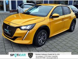 Faro gelb metallic Gebraucht 2021 Peugeot e-208 Active Kleinwagen | 15.950 € (Fairer Preis)