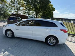 Weiß Gebraucht 2012 Hyundai i30 Style Kombi | 3.600 € (Guter Preis)