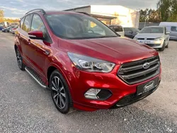Rot Gebraucht 2018 Ford Kuga ST-Line SUV | 16.450 € (Etwas zu teuer)