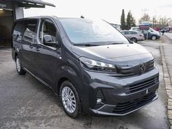 Titan grau metallic () Neu 2026 Peugeot Traveller Business-Line Van / Kleinbus | 40.190 € (Fairer Preis)