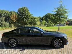 Schwarz Gebraucht 2021 BMW 745e M Sport Limousine | 54.000 € (Fairer Preis)