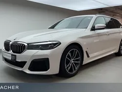 Weiß Gebraucht 2022 BMW 520 M Sport Limousine | 34.199 € (Guter Preis)