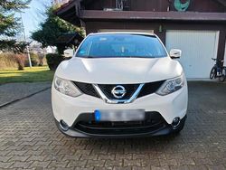 Weiß Gebraucht 2017 Nissan Qashqai Tekna SUV | 14.300 € (Fairer Preis)