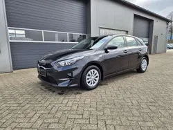 Schwarz Neu 2025 Kia Ceed Vision Van / Kleinbus | 24.435 € (Fairer Preis)