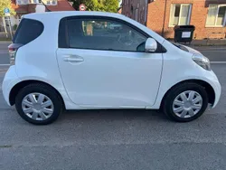 White pearl cs Gebraucht 2010 Toyota iQ Basis Kleinwagen | 2.499 € (Guter Preis)