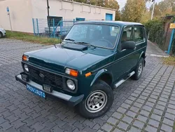 Grün Gebraucht 2011 Lada niva SUV | 3.600 € (Fairer Preis)