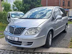 Silber Gebraucht 2011 Lancia Phedra Van / Kleinbus | 5.990 €