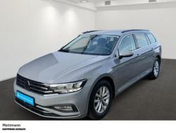 Grau Gebraucht 2023 VW Passat Business Kombi | 26.790 € (Guter Preis)
